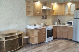 2-к. квартира, 42 м², 2/4 эт.